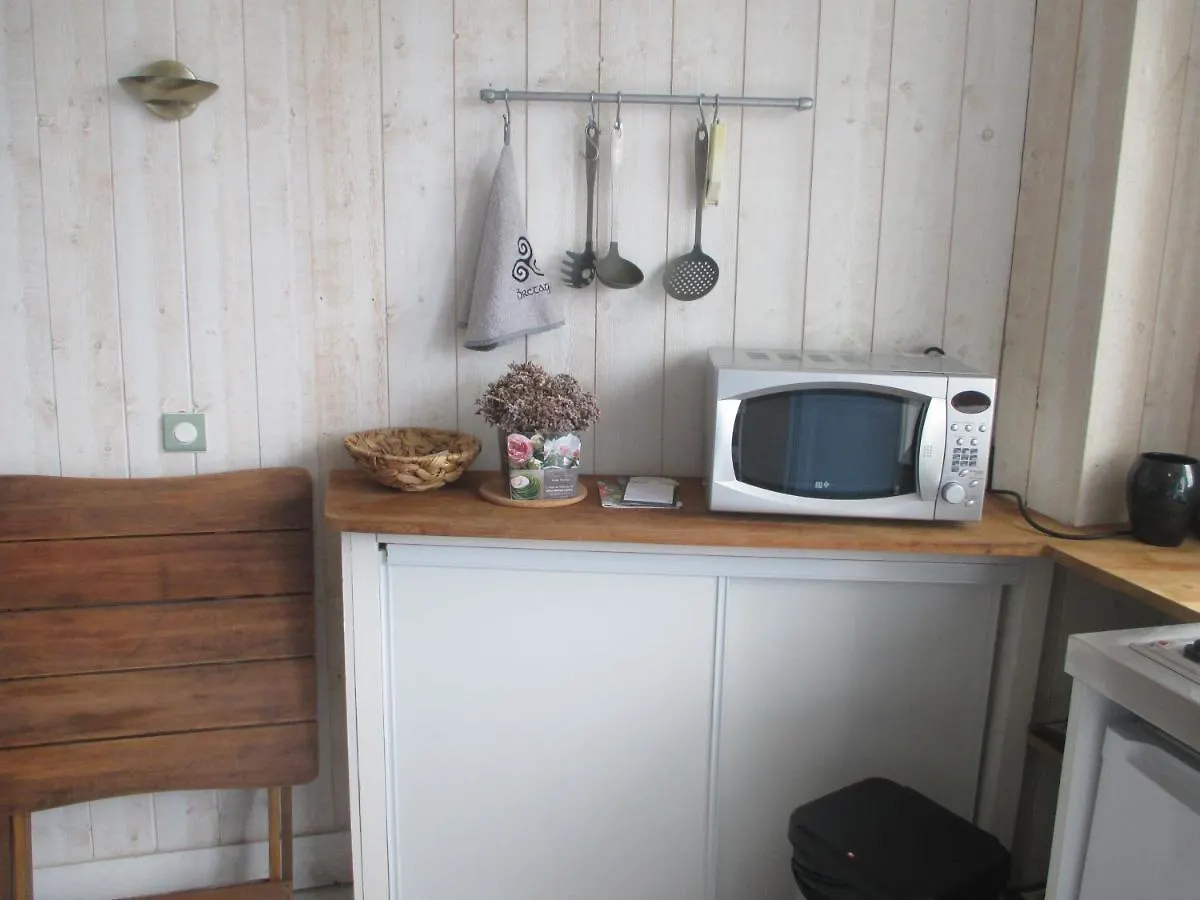 Trestraou, Cote De Granit Rose, Studio Vue Mer, Rez-De-Chaussee Perros-Guirec 0*,  France